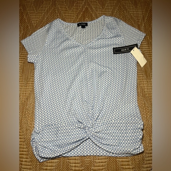 A.Byer Women's Short Sleeve Blue/White Checkered Shirt, Twist Front, Size M, NWT - Picture 10 of 10